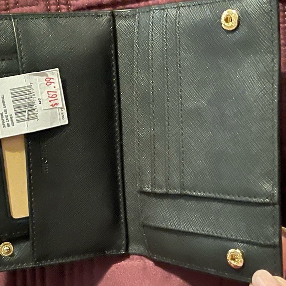 NWT Michael Kors wristlet. 🎉 host pick 🎉Black with gold detail - Picture 3 of 6